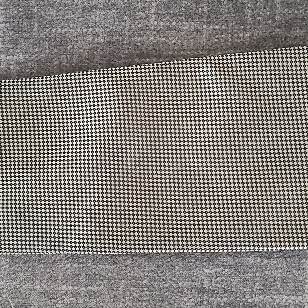 Burberry's London Made In Italy Rare Shiny Tan And Black Microcheck Tie, Silk - Picture 7 of 9